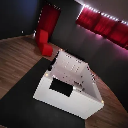 La Romantique 勒泰勒